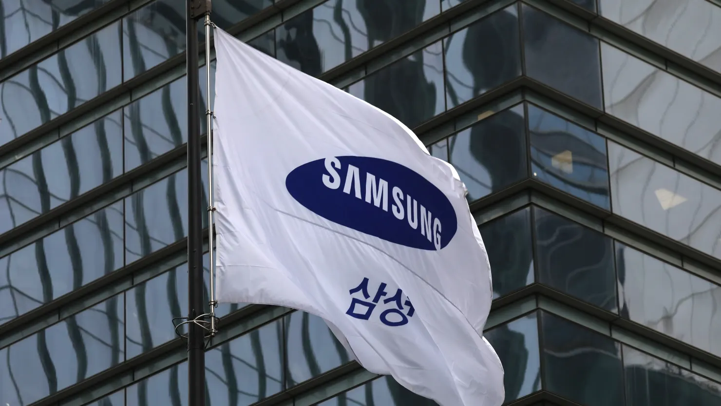Samsung Lands $200 Billion Broadcom AI Chip Partnership in Major Foundry Push